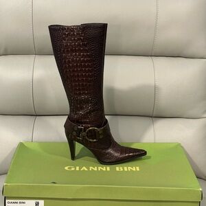 Gianni Bini Brown Heeled Boots